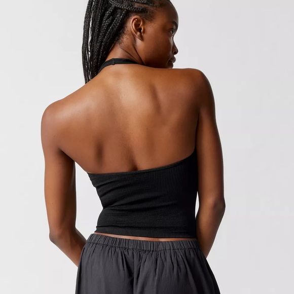 UO OUT FROM UNDER | Jackie Seamless Halter Bra Top - Picture 6 of 7